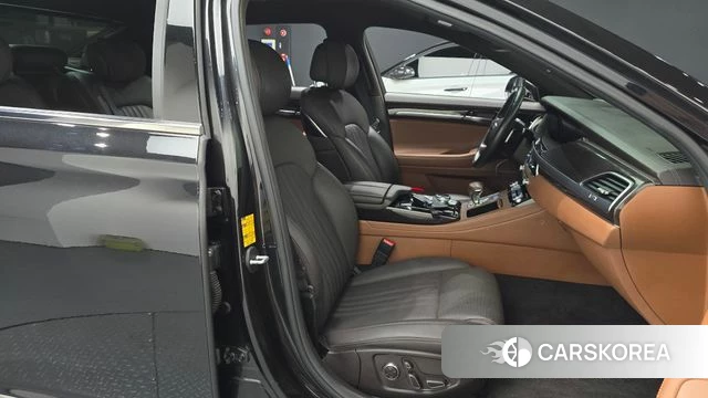 Genesis G90 id 4269188 из Кореи 18