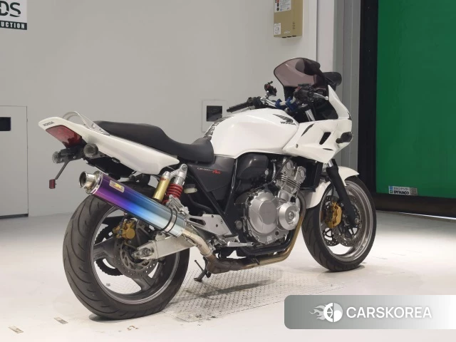 Проданный Honda CB400SF BOLDOR 2010 из Японии, фото 2
