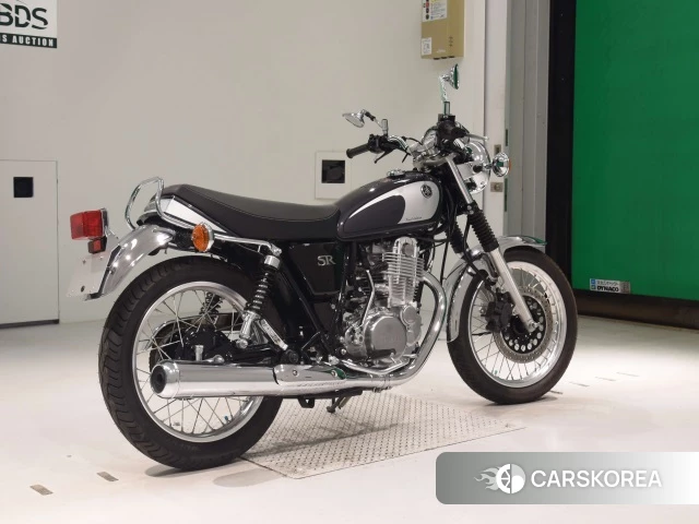 Проданный Yamaha SR400 2022 из Японии