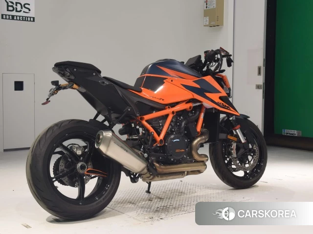 Проданный KTM 1290 SUPER DUKE R 2021 из Японии