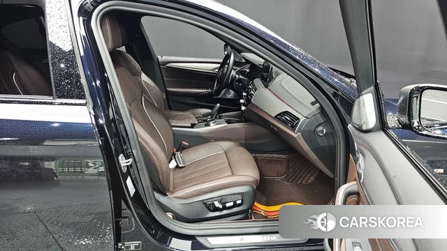 BMW 5 Series (G30) id 4610288 из Кореи 18