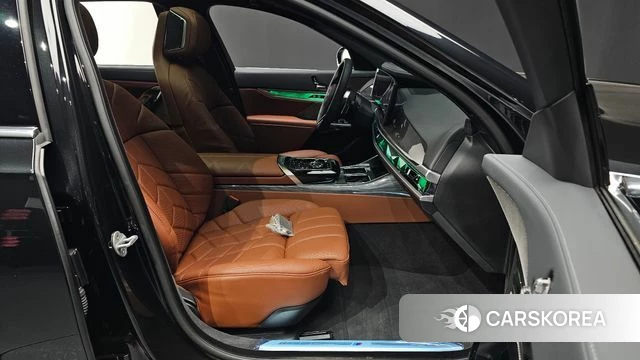 BMW 7 Series (G70) id 4853481 из Кореи 18