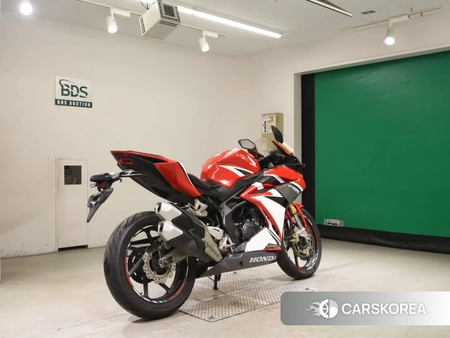 Проданный Honda CBR250RR ABS 2017 из Японии, фото 2