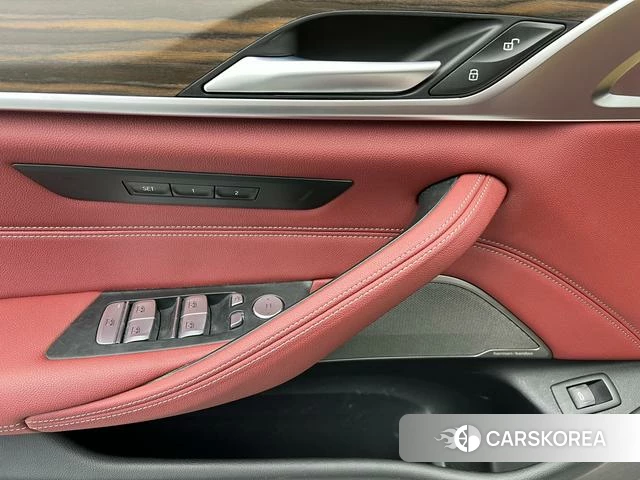 BMW 5 series id 4257379 из Китая 18