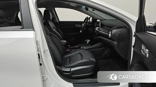 Kia Come New K3 id 4384249 из Кореи 18