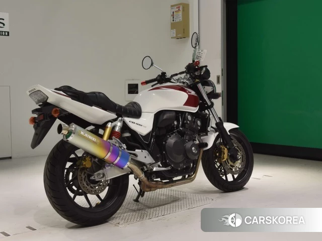 Проданный Honda CB400SF 2016 из Японии, фото 2