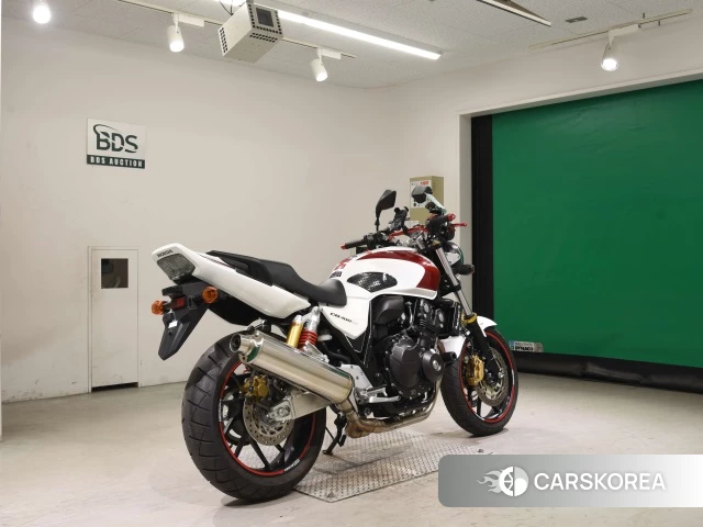 Проданный Honda CB400SF ABS 2017 из Японии, фото 2