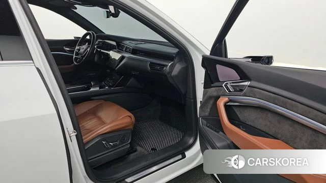 Audi e-Tron id 4282994 из Кореи 18