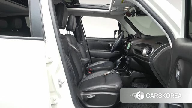 Jeep Renegade id 4434088 из Кореи 18