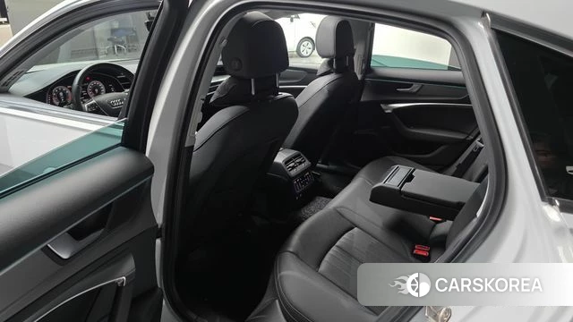 Audi A6 (C8) id 4541873 из Кореи 18