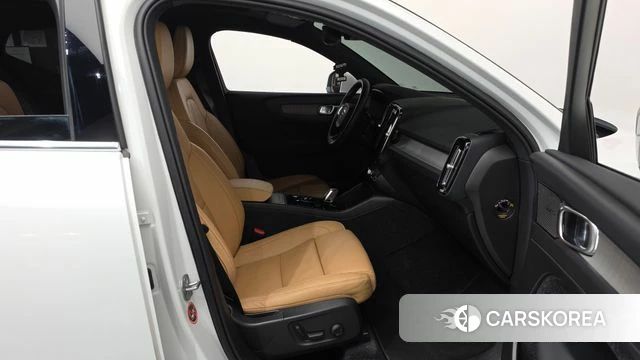 Volvo XC40 id 4534722 из Кореи 18