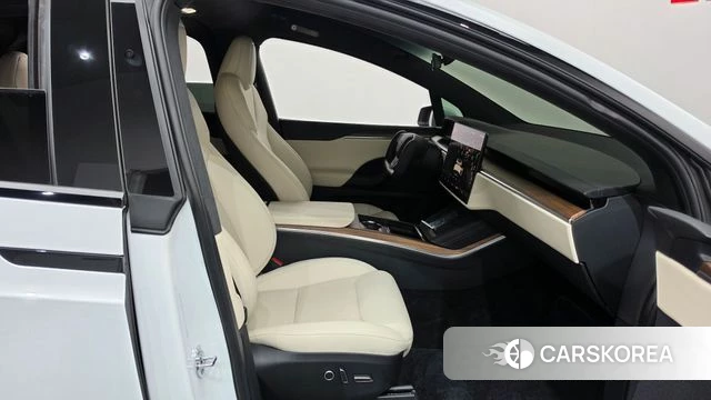 Tesla Model X id 4792439 из Кореи 18