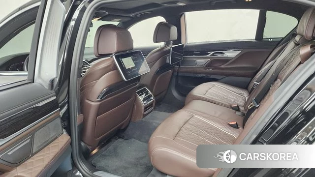 BMW 7 Series (G11) id 4525055 из Кореи 18