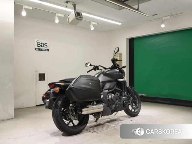 Проданный Honda CTX700N DCT 2013 из Японии, фото 2