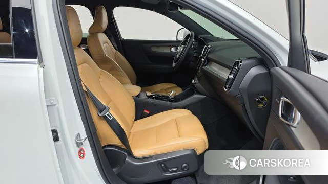 Volvo XC40 id 4864910 из Кореи 18