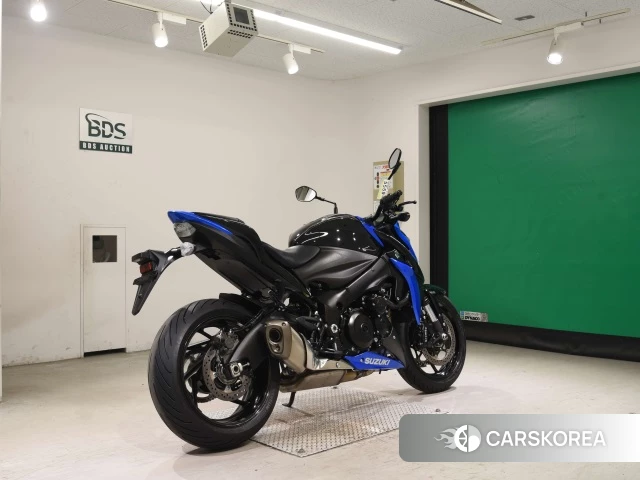 Проданный Suzuki GSX-S1000 2019 из Японии, фото 2