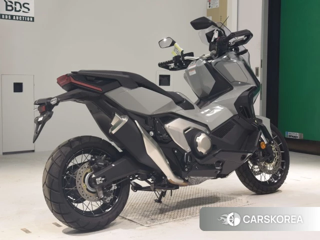 Проданный Honda X-ADV 750 2023 из Японии, фото 2
