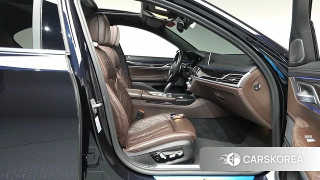 BMW 7 Series (G11) id 4619446 из Кореи 18