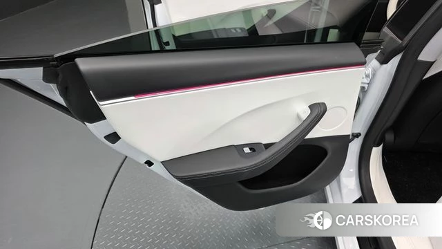 Tesla Model 3 id 4720062 из Кореи 18