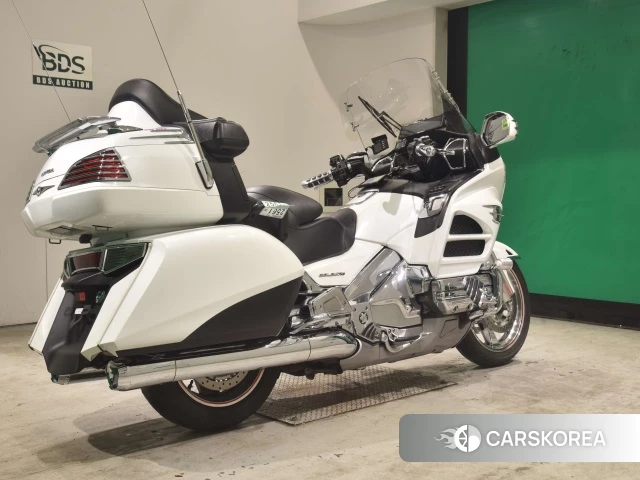 Проданный Honda GL1800 2012 из Японии