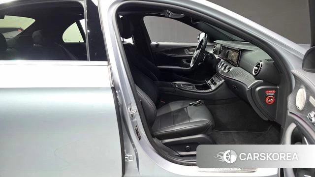 Mercedes-Benz E-Class W213 id 4671650 из Кореи 18