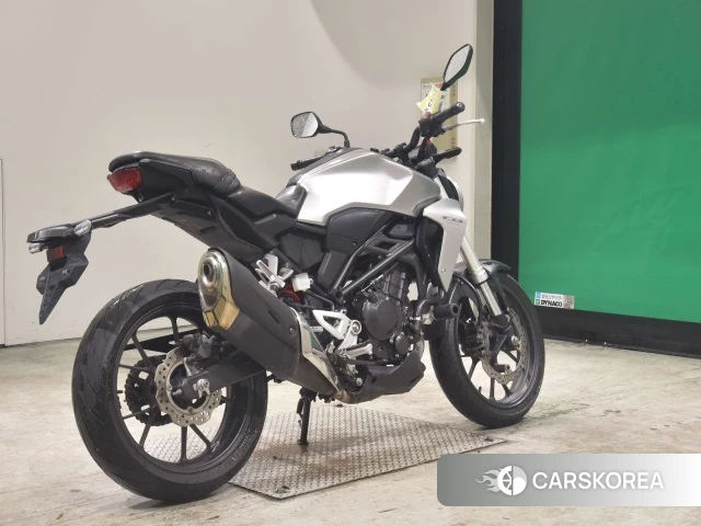 Проданный Honda CB250R 2018 из Японии