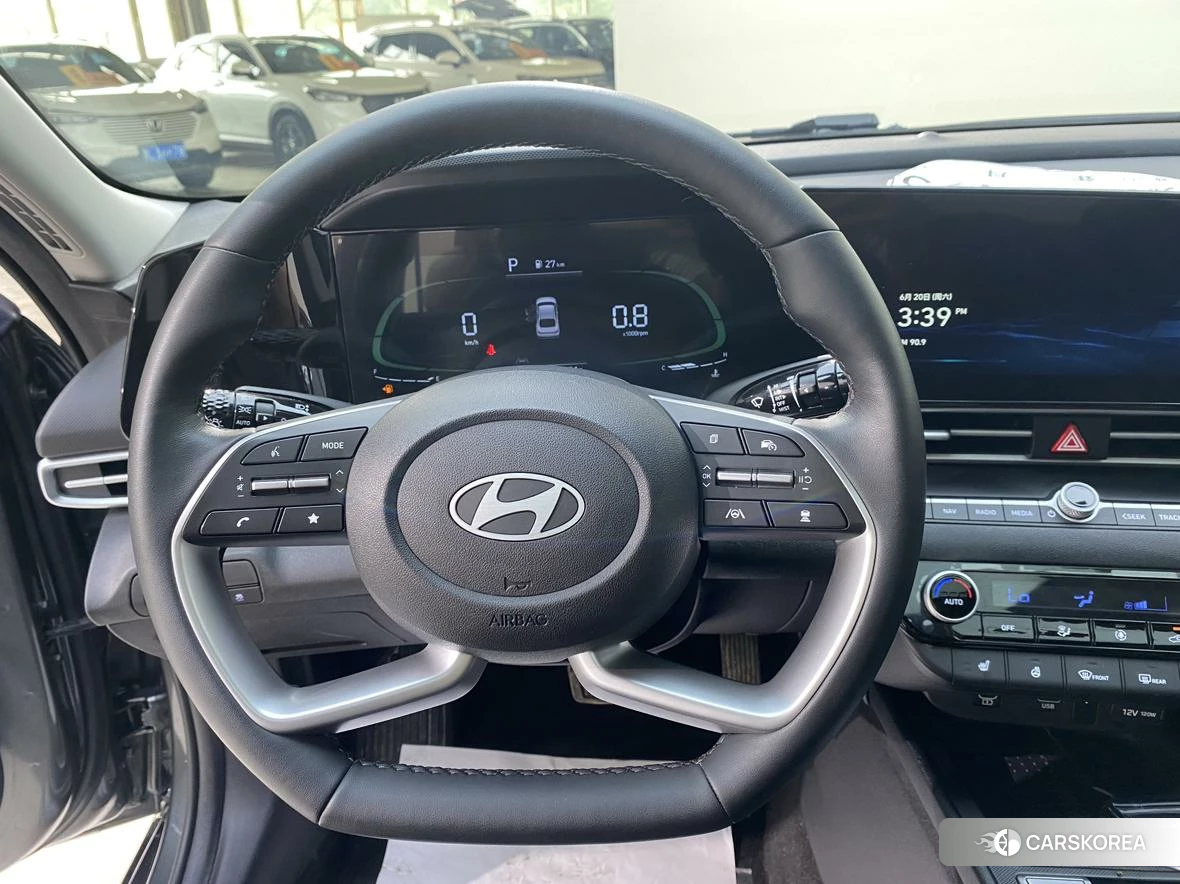 Hyundai Elantra id 4513599 из Китая 18