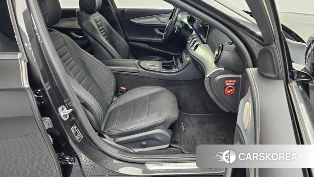 Mercedes-Benz E-Class W213 id 4293845 из Кореи 18
