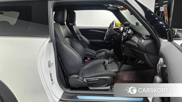 Mini Cooper Electric id 4533915 из Кореи 18