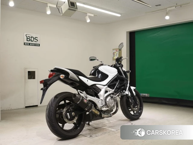 Проданный Suzuki GLADIUS 400 2010 из Японии, фото 2