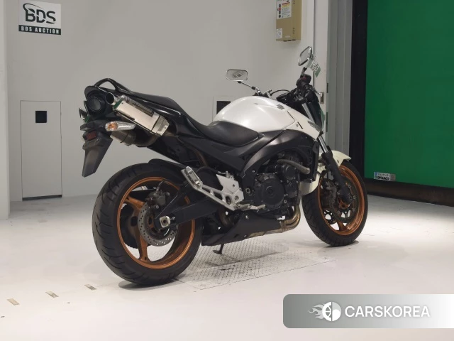 Проданный Suzuki GSR400 2011 из Японии, фото 2