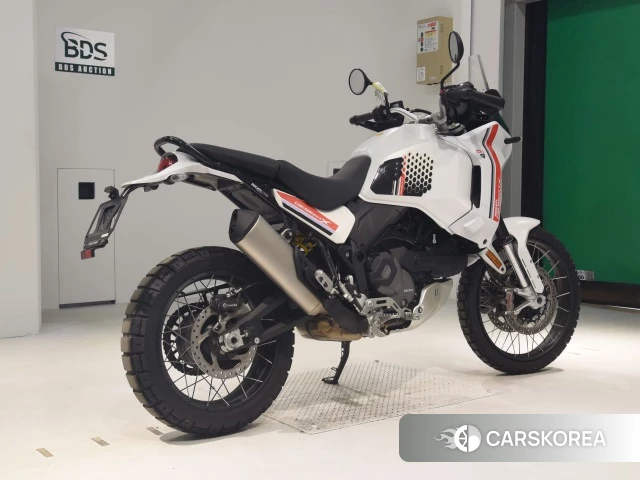 Проданный Ducati DESERT X 2023 из Японии, фото 2