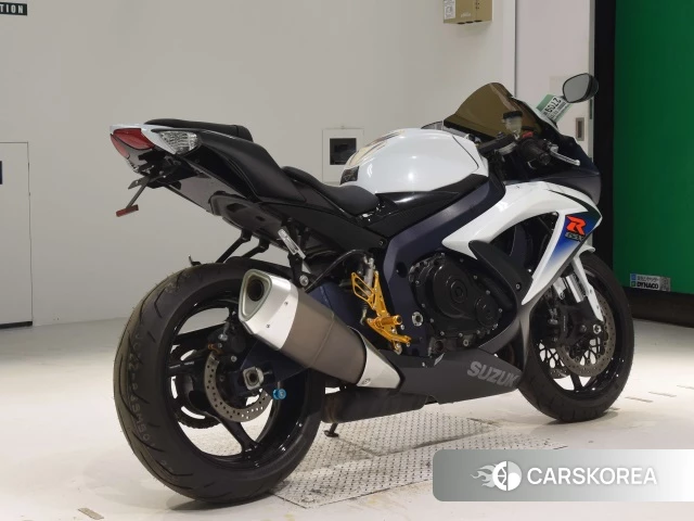 Проданный Suzuki GSX-R750 2011 из Японии, фото 2