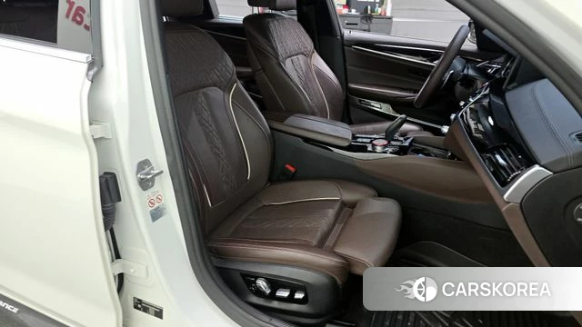 BMW 5 Series (G30) id 4197190 из Кореи 18