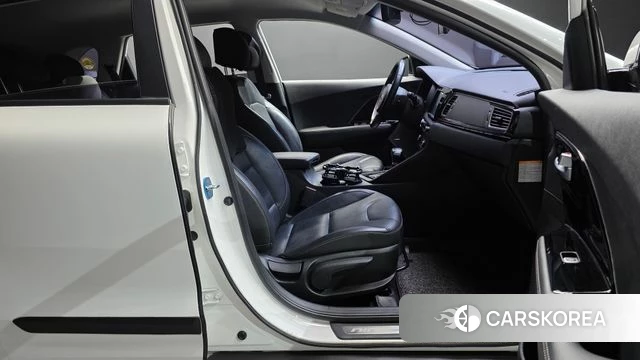 Kia Niro id 4732921 из Кореи 18