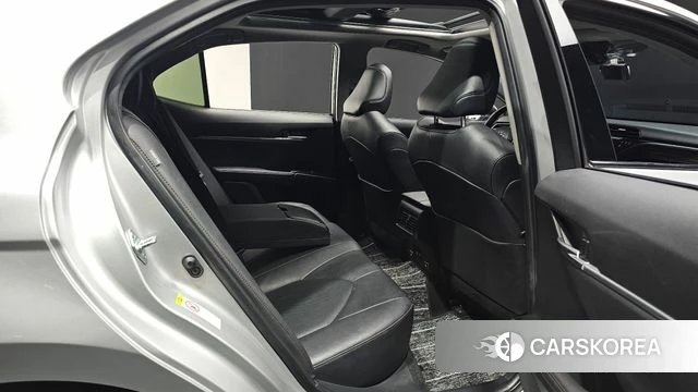 Toyota Camry (XV70) id 4225524 из Кореи 18