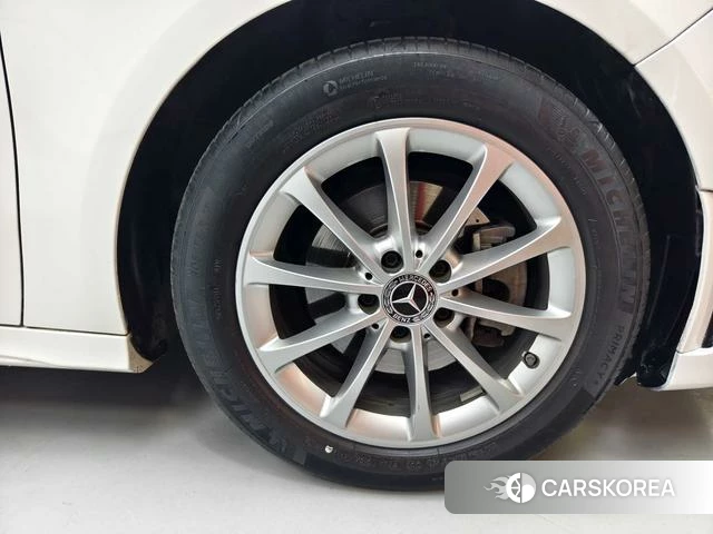 Mercedes-Benz Class A id 4321119 из Китая 18