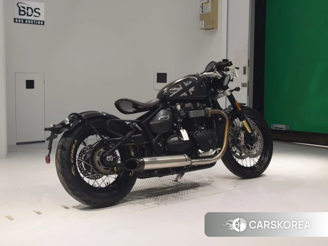 Проданный Triumph BONNEVILLE BOBBER 2020 из Японии, фото 2