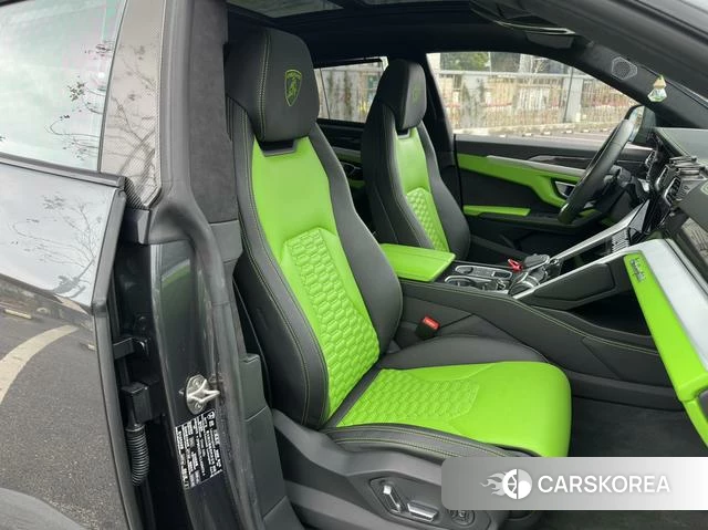 Lamborghini Urus id 4239744 из Китая 18