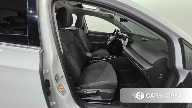 Volkswagen Golf 8th Generation id 4921822 из Кореи 18