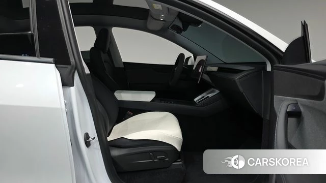 Tesla Model Y id 4706019 из Кореи 18