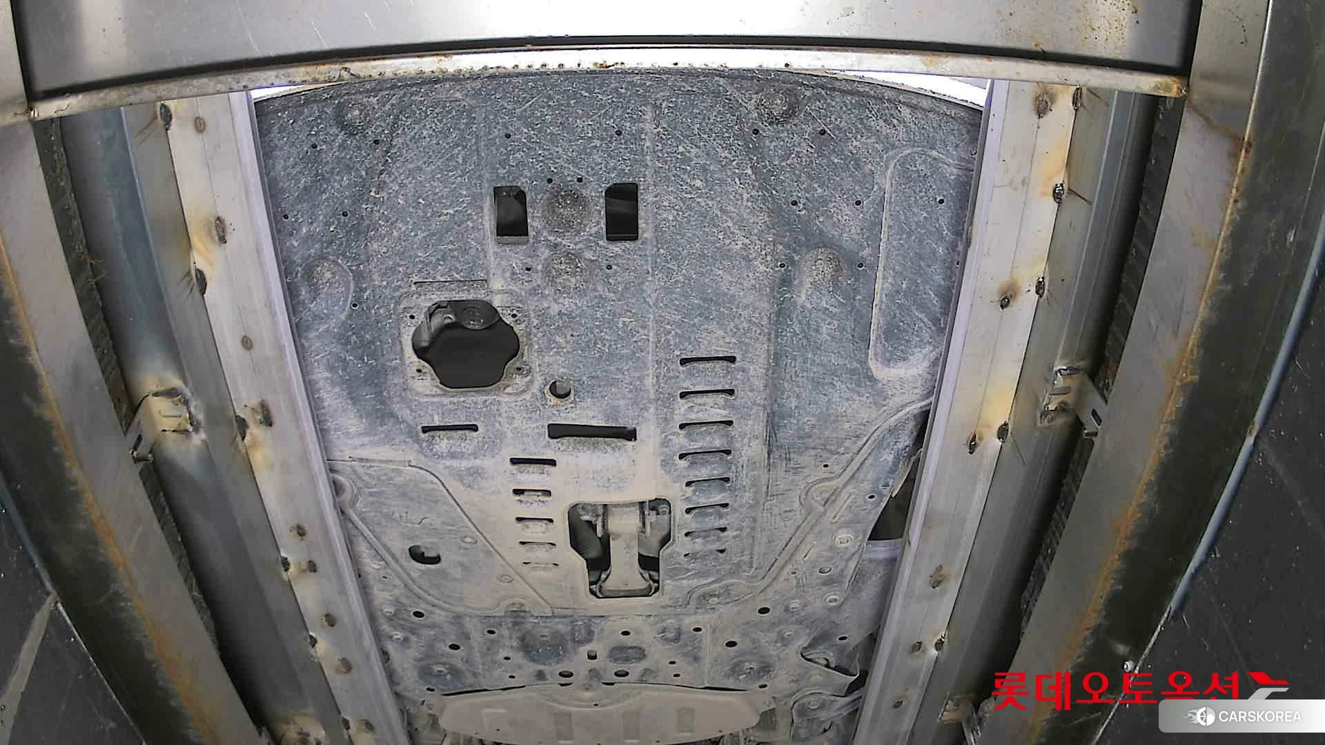 Kia Carnival id 3875742 из Кореи 18