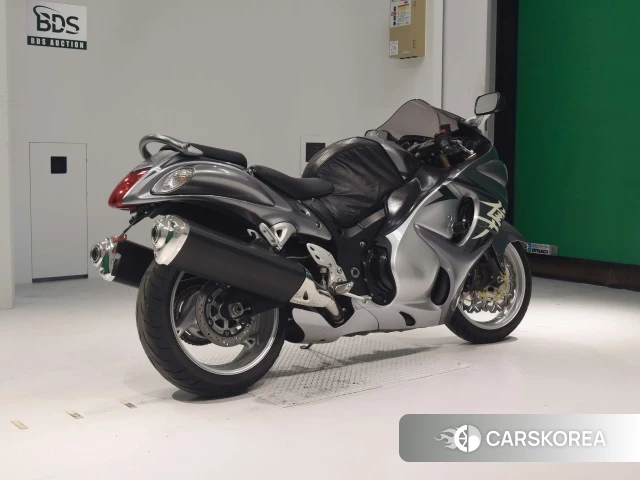 Проданный Suzuki GSX1300R HAYABUSA 2010 из Японии, фото 2