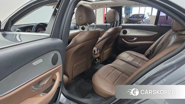 Mercedes-Benz E-Class W213 id 4286255 из Кореи 18