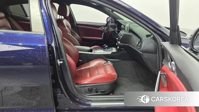 Kia Stinger id 4351259 из Кореи 18