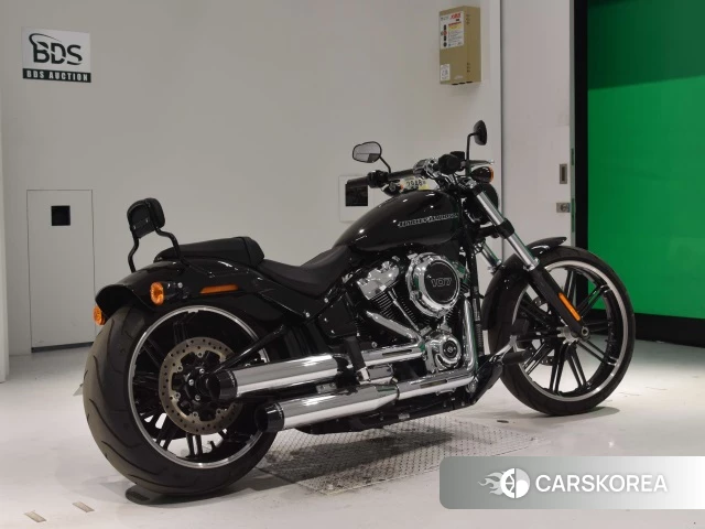 Проданный Harley-Davidson Softail Breakout FXBR1750 2018 из Японии, фото 2