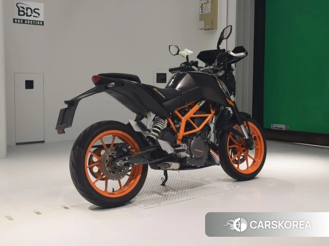 Проданный KTM 390 DUKE 2014 из Японии, фото 2