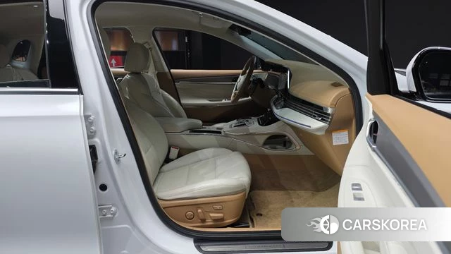 Hyundai The New Grandeur IG Hybrid id 4344729 из Кореи 18