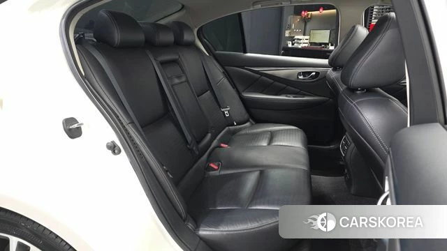 Infiniti Q50 id 4568664 из Кореи 18