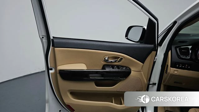 Kia The New Carnival id 4568525 из Кореи 18